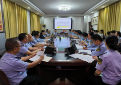 当续有3名就餐人员呈现、腹泻、头晕等症状